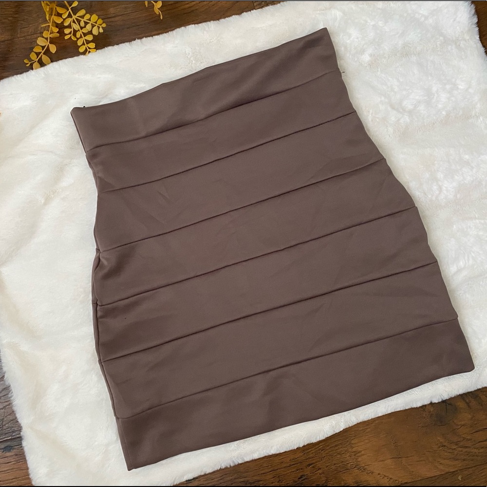 Mini Skirts Bundle - Picture 5 of 14